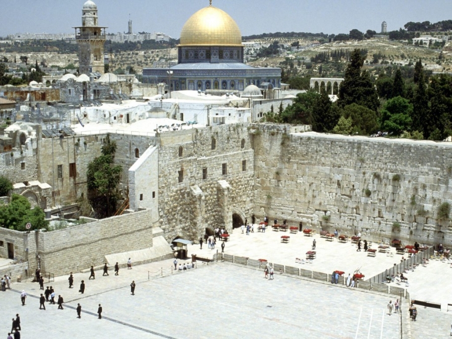 western-wall-and-omar-mosque-jerusalem-israel-1-1600x1200